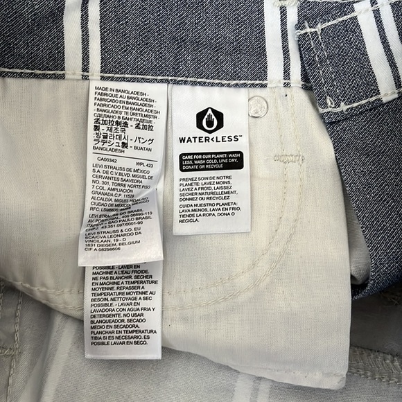 LEVI’S MID LENGTH WOMEN'S SHORTS - Picture 5 of 5